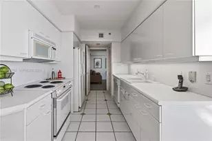 16445 Collins Ave, Sunny Isles Beach, FL 33160 - Photo 9