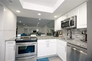 1551 NE Miami Gardens Dr, Miami, FL 33179 - Photo 3