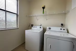 9165 SW 36th Manor, Miramar, FL 33025 - Photo 9