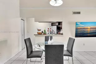 10241 NW 9th St Cir, Miami, FL 33172 - Photo 7