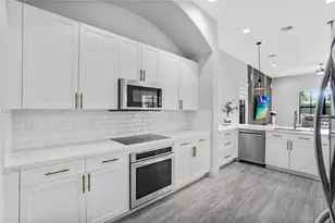 8348 NW 26th Ct, Cooper City, FL 33024 - Photo 7