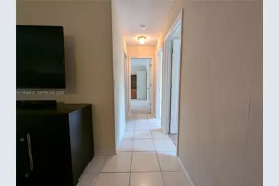 5245 NW 58th Ter, Coral Springs, FL 33067 - Photo 13