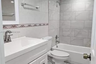 6930 Miami Gardens Dr, Hialeah, FL 33015 - Photo 17