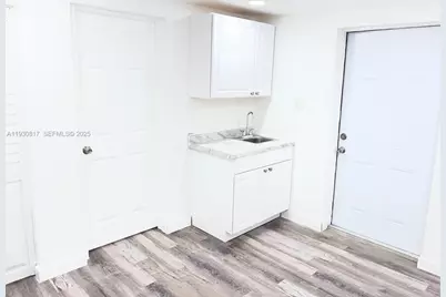 50 NW 68th Ct #2, Miami, FL 33126 - Photo 7