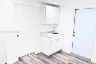 50 NW 68th Ct, Miami, FL 33126 - Photo 7