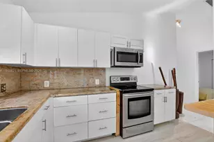 8091 Nadmar Ave, Boca Raton, FL 33434 - Photo 17