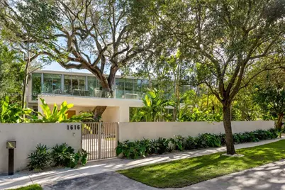 1616 Onaway Dr, Miami, FL 33133 - Photo 1