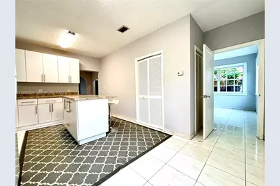 1654 SW 14th Ter #1, Miami, FL 33145 - Photo 11