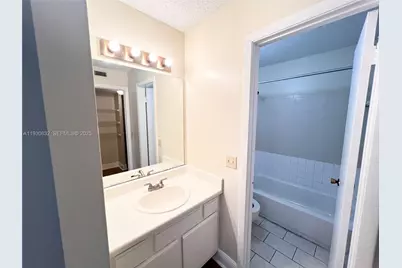 4581 W McNab Rd #22, Pompano Beach, FL 33069 - Photo 5