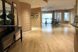 20000 E Country Club Dr, Aventura, FL 33180 - Photo 39