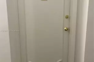 1408 Brickell Bay Dr, Miami, FL 33131 - Photo 11