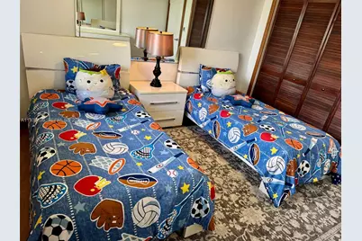 201 180 Th Dr #114, Sunny Isles Beach, FL 33160 - Photo 9