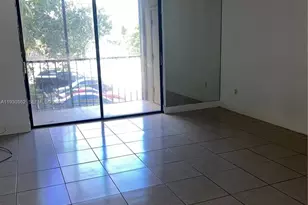 8635 NW 8th St, Miami, FL 33126 - Photo 3