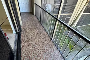 8635 NW 8th St, Miami, FL 33126 - Photo 7