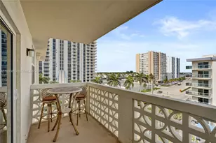 1901 S Ocean Dr, Hollywood, FL 33019 - Photo 19