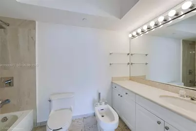 5900 Collins Ave #904, Miami Beach, FL 33140 - Photo 9