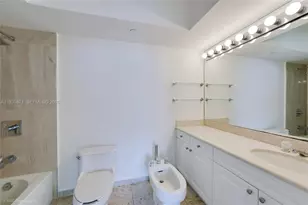 5900 Collins Ave, Miami Beach, FL 33140 - Photo 9