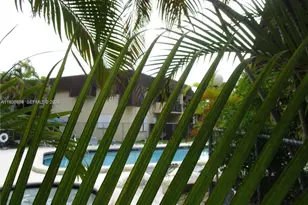 13726 SW 90th Ave, Miami, FL 33176 - Photo 13