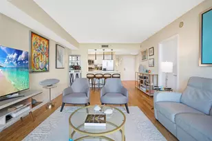 19501 W Country Club Dr, Aventura, FL 33180 - Photo 11