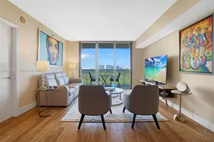 19501 W Country Club Dr, Aventura, FL 33180 - Photo 3