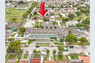 618 W 32nd St, Hialeah, FL 33012 - Photo 35