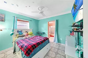 618 W 32nd St, Hialeah, FL 33012 - Photo 13