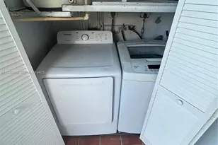 5701 W 25th Ct, Hialeah, FL 33016 - Photo 21