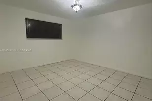 5701 W 25th Ct, Hialeah, FL 33016 - Photo 15