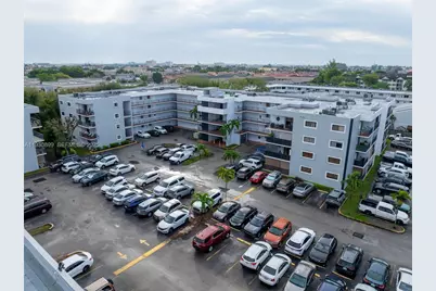 5701 W 25th Ct #305, Hialeah, FL 33016 - Photo 3