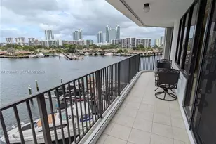 300 Three Islands Boulevard, Hallandale Beach, FL 33009 - Photo 37