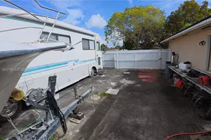 16220 NW 41st Ave, Miami Gardens, FL 33054 - Photo 25