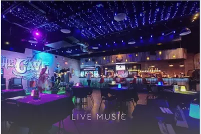 5650 Stirling Rd, Hollywood, FL 33021 - Photo 1