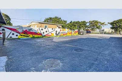 Pizzeria and Cafeteria For Sale in Hialeah, Hialeah, FL 33016 - Photo 25