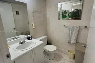 1351 SW 141st Ave, Pembroke Pines, FL 33027 - Photo 9