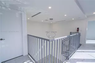 8425 Crespi Blvd, Miami Beach, FL 33141 - Photo 11