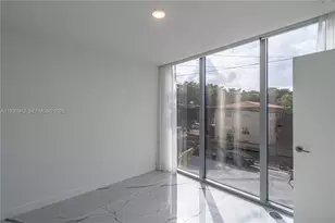 8425 Crespi Blvd, Miami Beach, FL 33141 - Photo 15