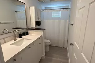 17100 N Bay Rd, Sunny Isles Beach, FL 33160 - Photo 5