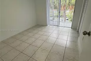 2760 W 76th St, Hialeah, FL 33016 - Photo 7