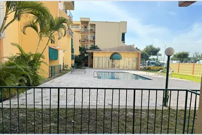 4525 W 20th Ave #118, Hialeah, FL 33012 - Photo 21