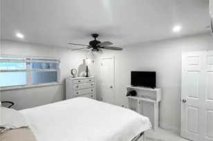 3922 NE 166th St, North Miami Beach, FL 33160 - Photo 27