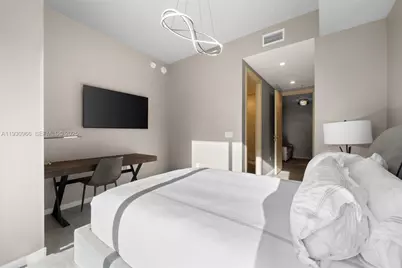 1000 Brickell Plz #PH5904, Miami, FL 33131 - Photo 53