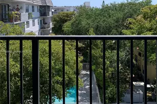 8950 NE 8th Ave, Miami, FL 33138 - Photo 25