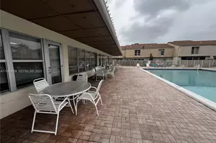 8223 NW 8th St, Plantation, FL 33324 - Photo 15