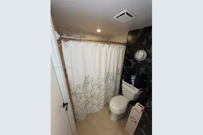 1100 Saint Charles Pl #L6, Pembroke Pines, FL 33026 - Photo 15