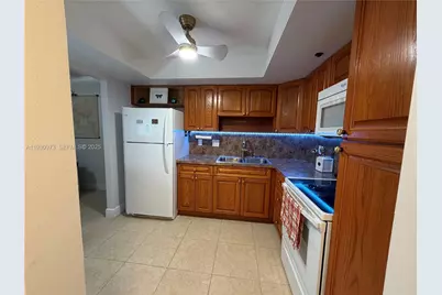 1100 Saint Charles Pl #L6, Pembroke Pines, FL 33026 - Photo 5