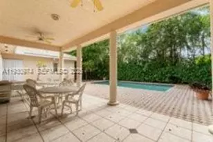12982 SW 27th St, Miami, FL 33175 - Photo 9