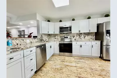 934 NE 27th Ave, Hallandale Beach, FL 33009 - Photo 7