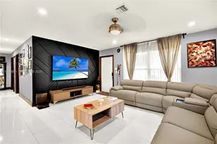 2771 NW 8th St, Pompano Beach, FL 33069 - Photo 5