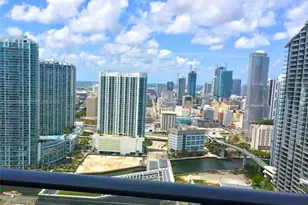 45 SW 9th St, Miami, FL 33130 - Photo 3