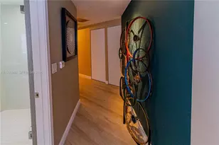 45 SW 9th St, Miami, FL 33130 - Photo 5